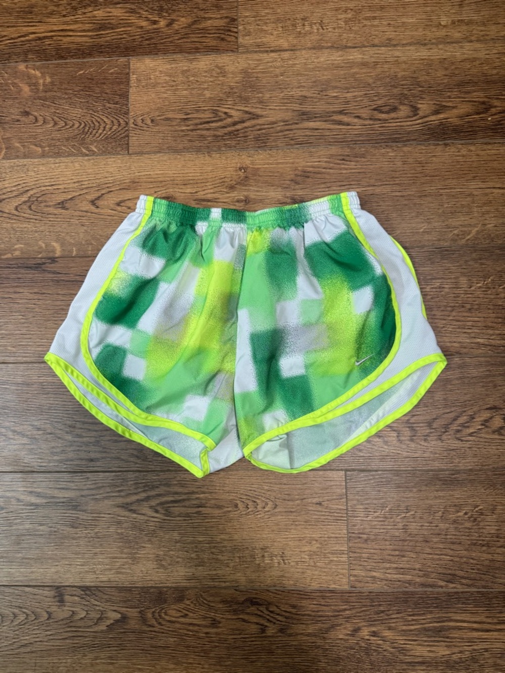 Nike Women's Dri-Fit Green and Neon Yellow Athletic Shorts Medium